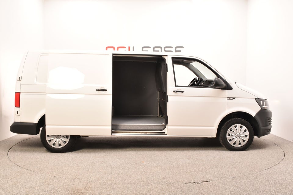 VW Transporter 2,0 TDi 150 Kassevogn 4Motion lang