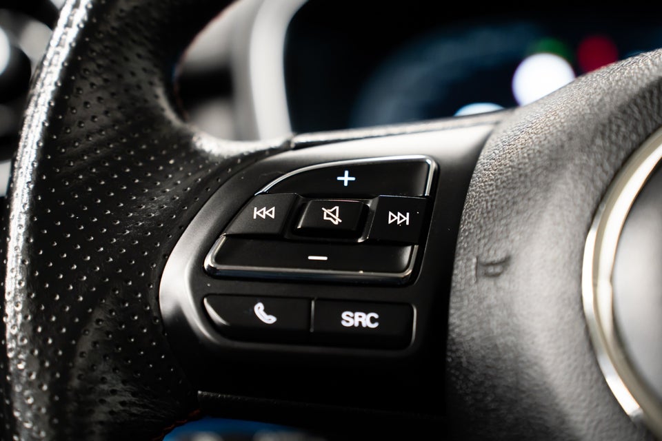 MG EHS 1,5 PHEV Luxury 5d