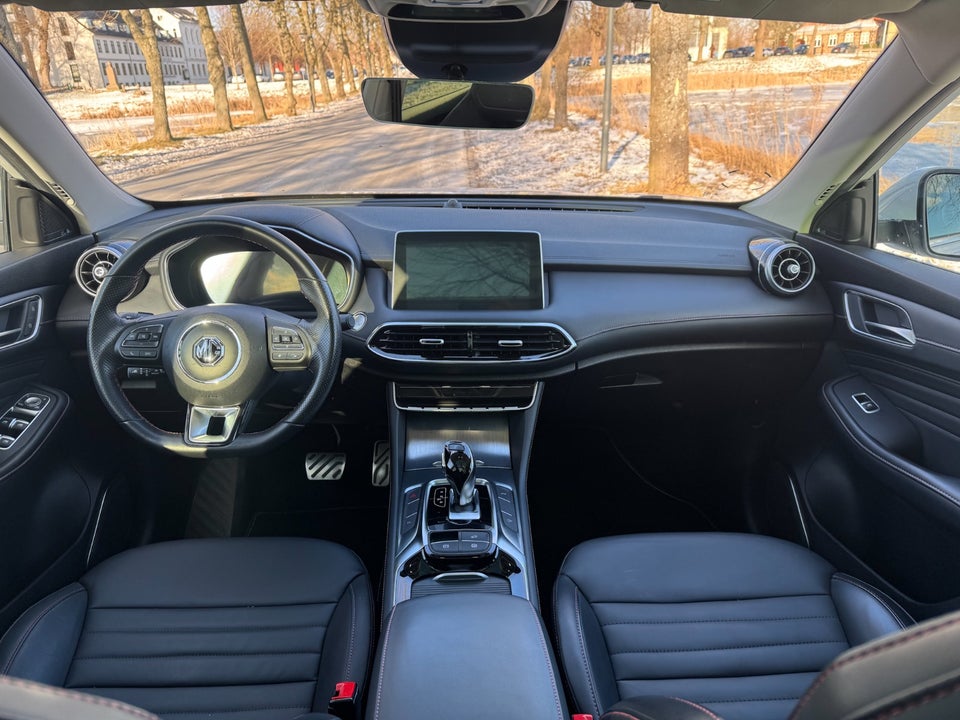 MG EHS 1,5 PHEV Luxury 5d