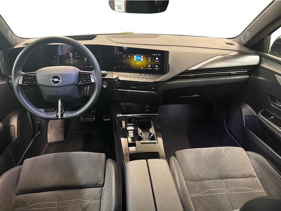 Opel Astra-e 54 GS 5d