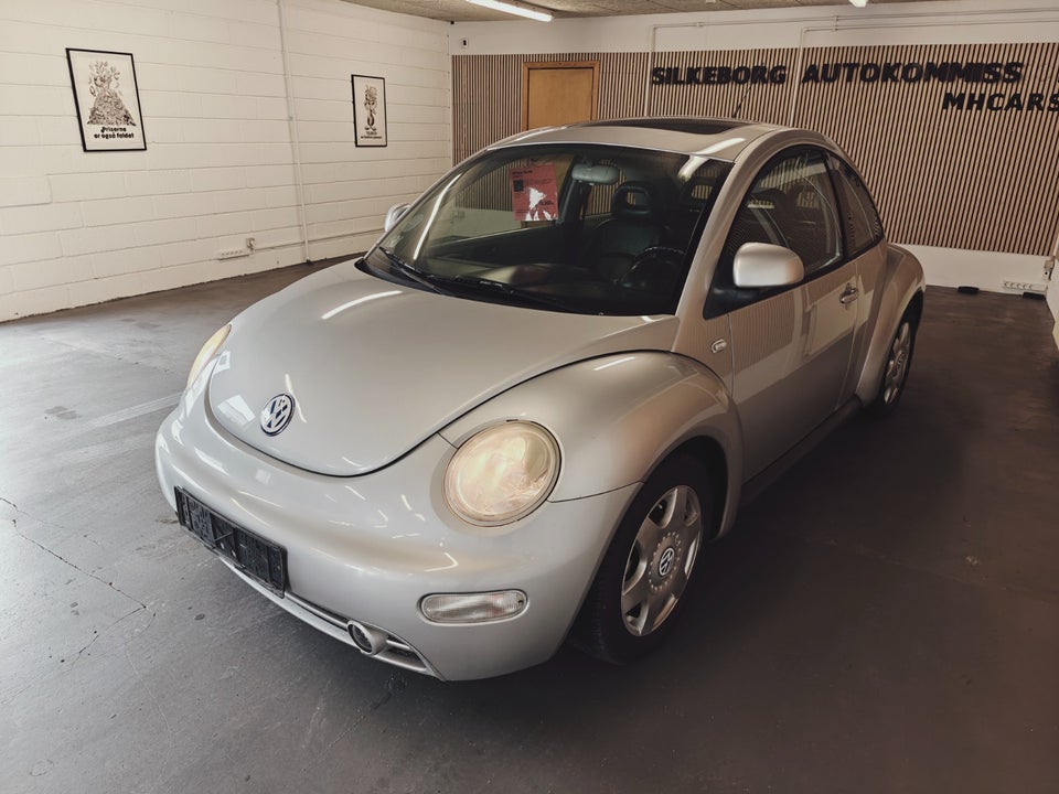 VW New Beetle 2,0 Highline 2d