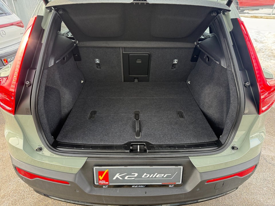 Volvo EX40 Extended Range Plus 5d