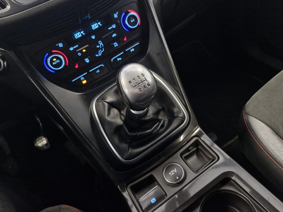 Ford Kuga 1,5 EcoBoost ST-Line 5d