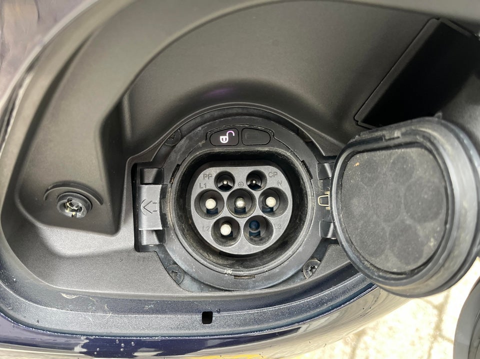 Mercedes C300 de 2,0 Advantage stc. aut. 5d
