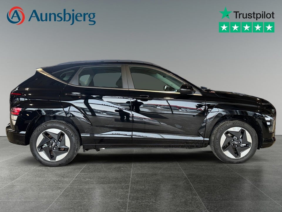 Hyundai Kona 48 EV Essential 5d