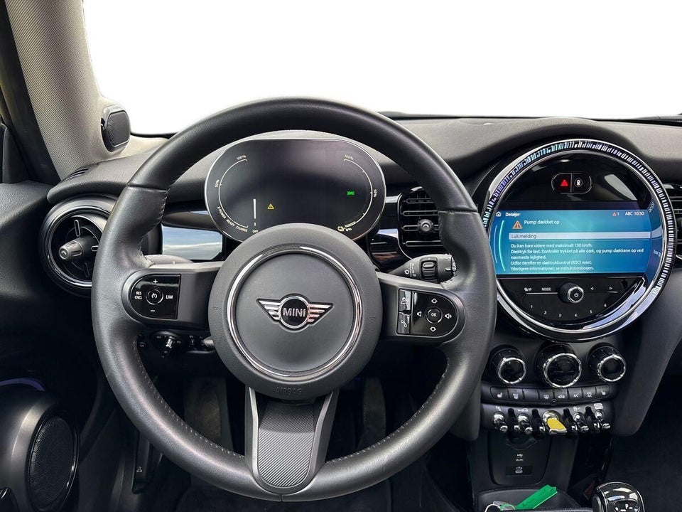 MINI Cooper SE Maximise 3d