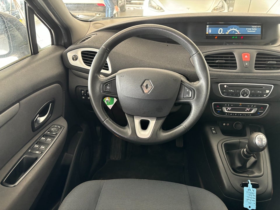 Renault Grand Scenic III 1,9 dCi 130 Expression 7prs 5d