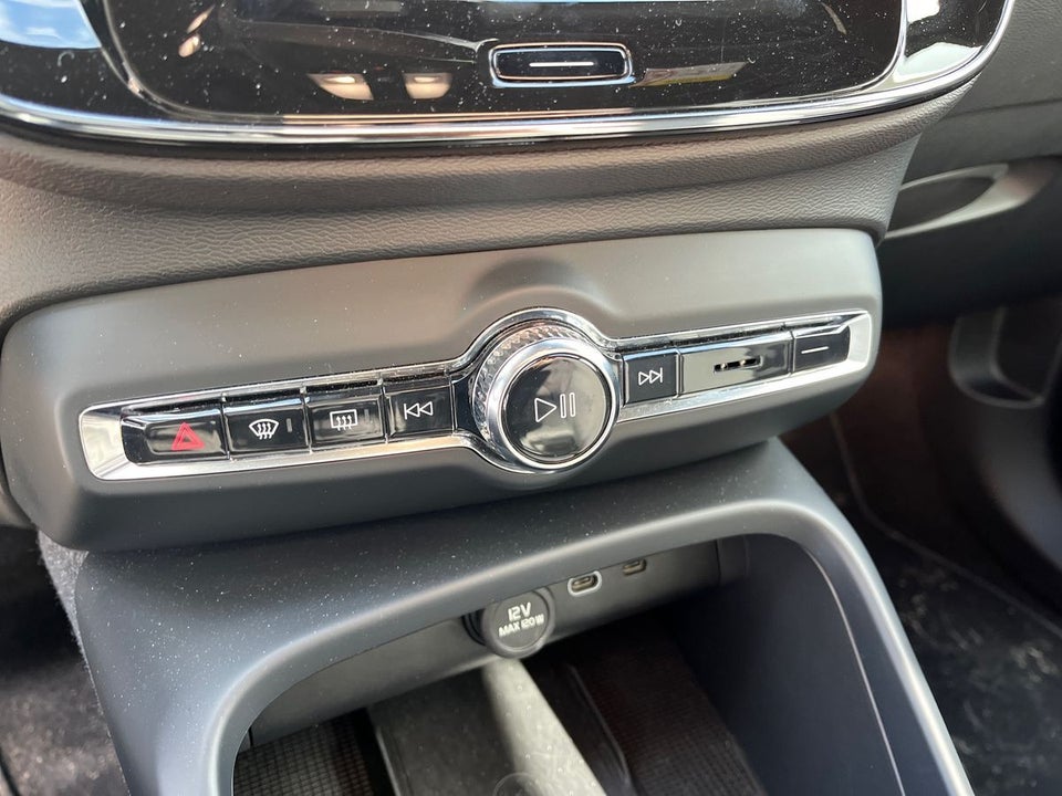 Volvo XC40 P6 ReCharge Plus 5d