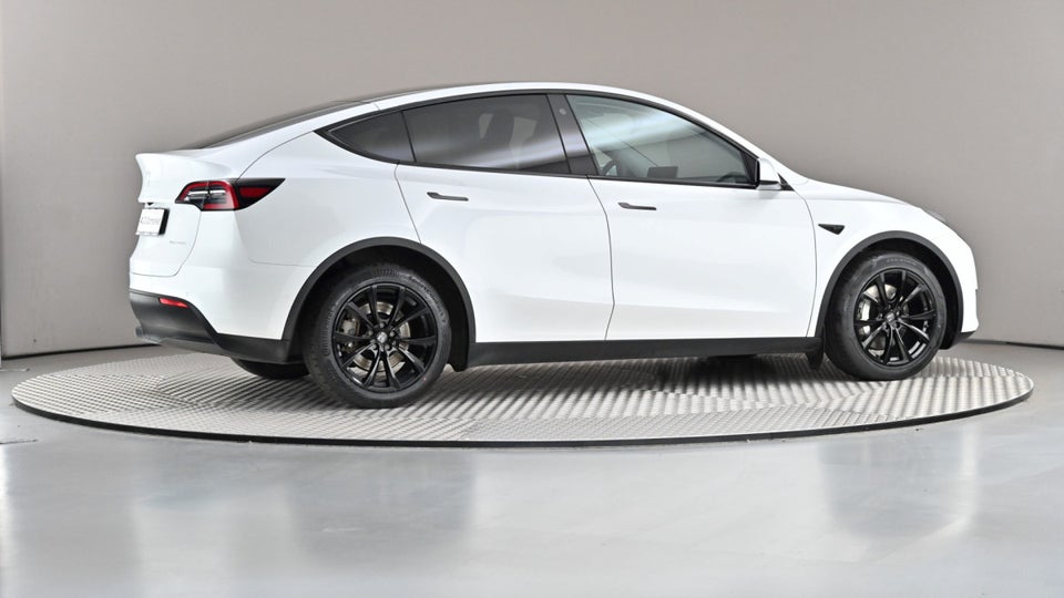 Tesla Model Y Long Range AWD 5d