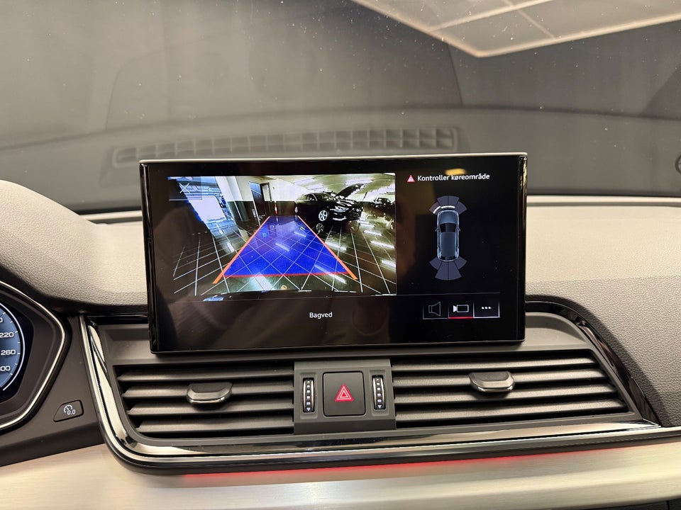 Audi Q5 55 TFSi e S-line quattro S-tr. 5d