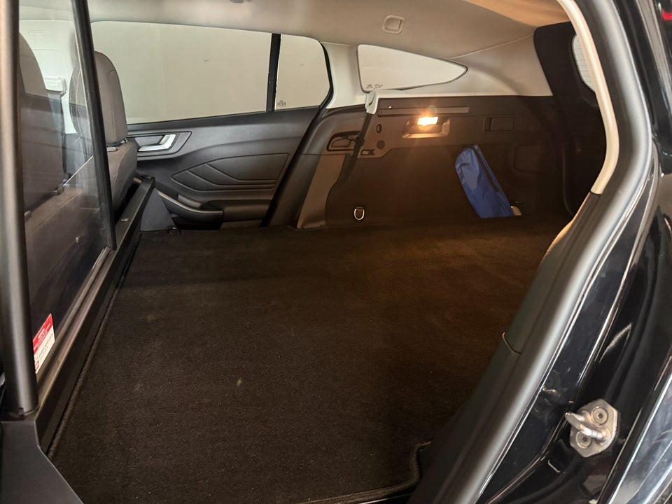 Ford Focus 1,5 EcoBlue Connected stc. aut. Van 5d