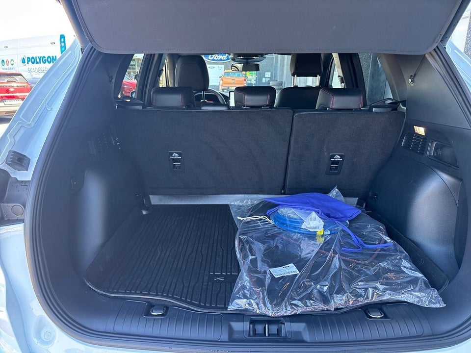 Ford Kuga 2,5 PHEV ST-Line X CVT 5d