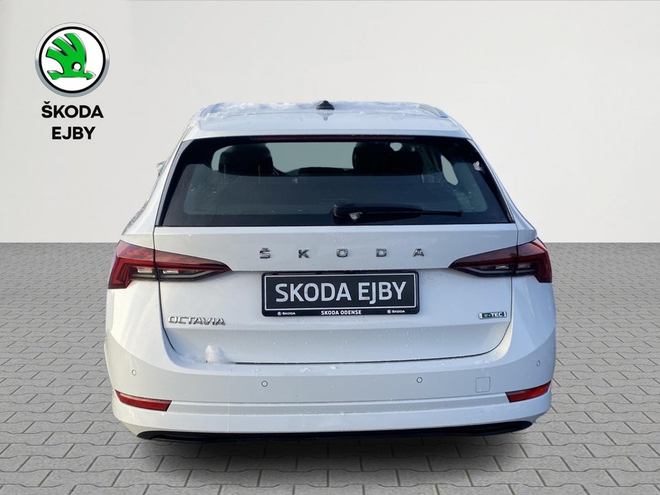 Skoda Octavia 1,5 eTSi 150 Business Executive Combi DSG 5d