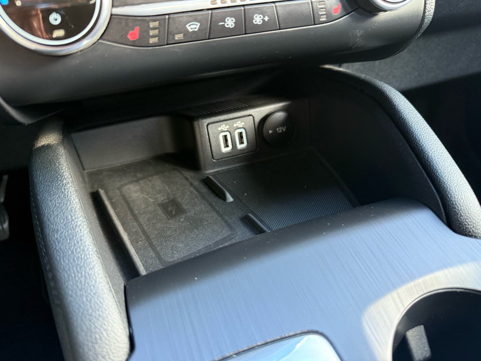 Ford Kuga 2,5 PHEV Titanium CVT 5d