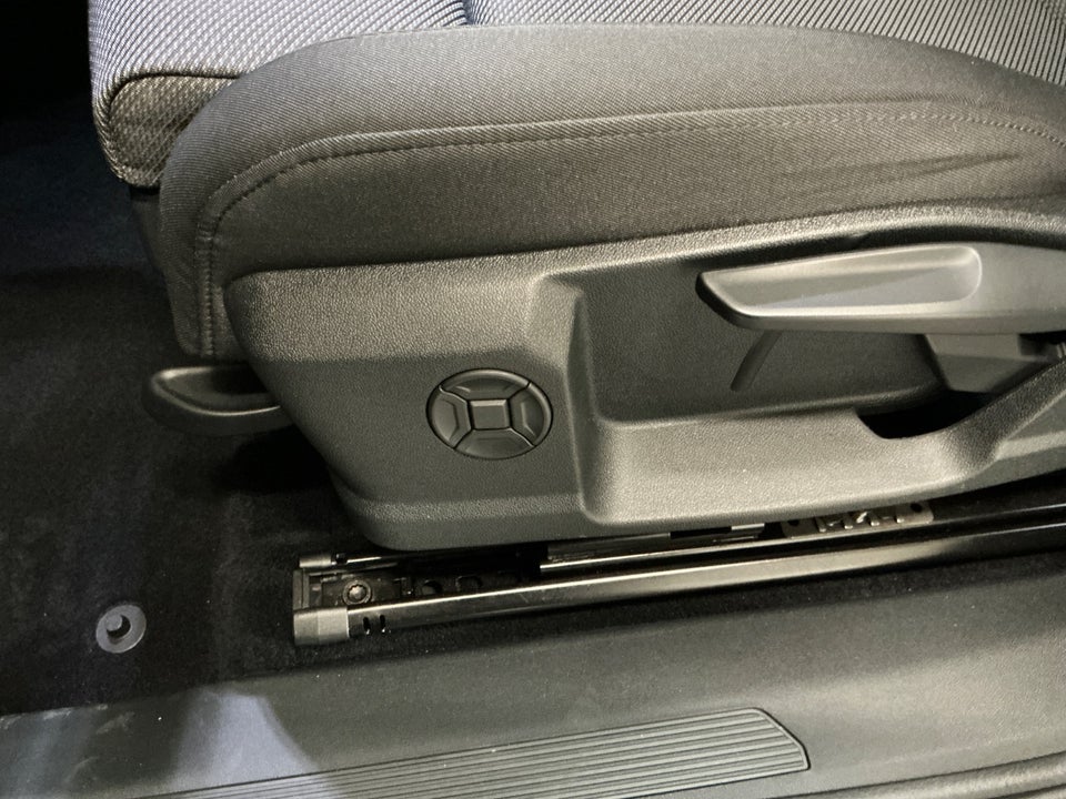 Audi Q4 e-tron 40 Attitude 5d