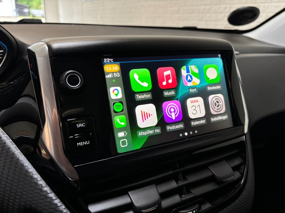 Peugeot 2008 1,5 BlueHDi 100 Allure Sky 5d