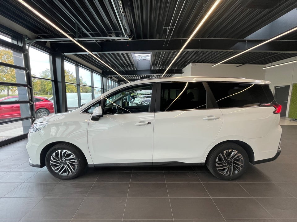 Maxus Euniq5 70 6prs 5d