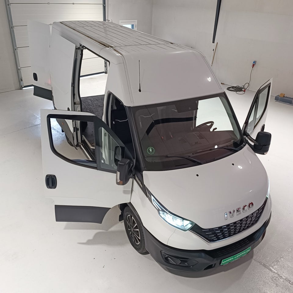 Iveco Daily 2,3 35S16 12m³ Van AG8