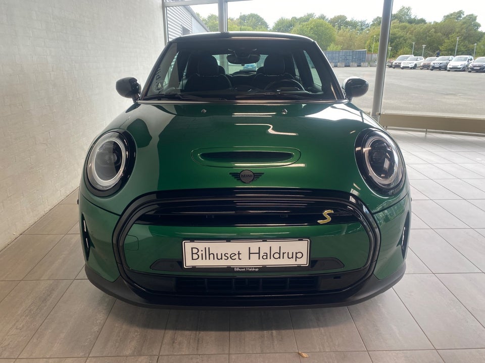 MINI Cooper SE Experience 3d