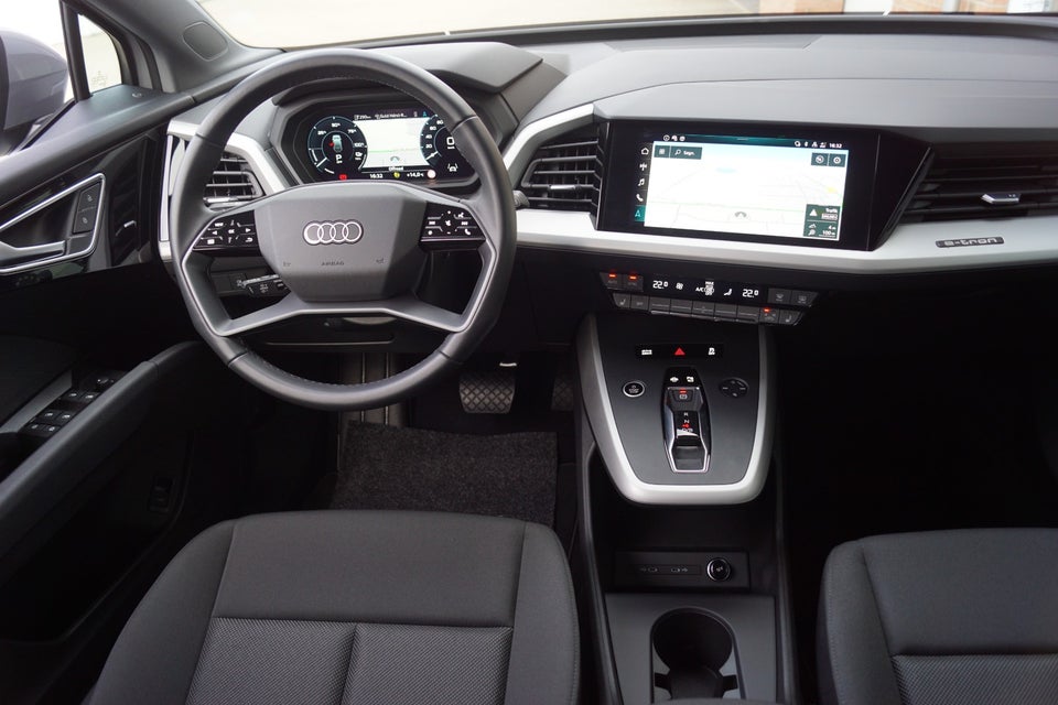 Audi Q4 e-tron 40  5d