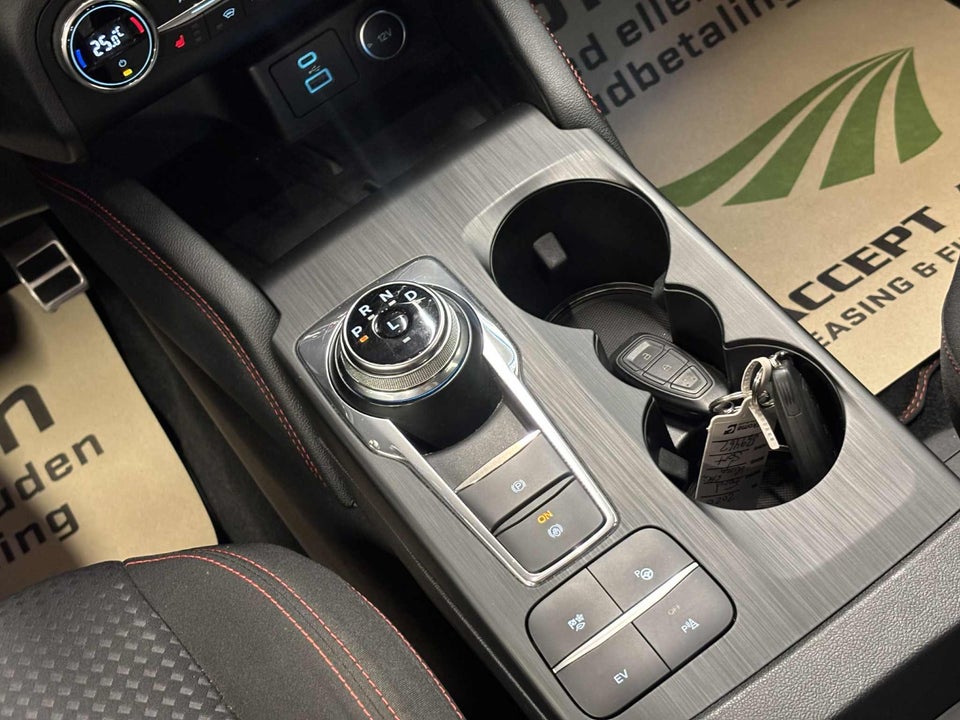 Ford Kuga 2,5 PHEV ST-Line CVT 5d