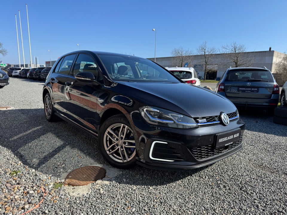 VW Golf VII 1,4 GTE DSG 5d