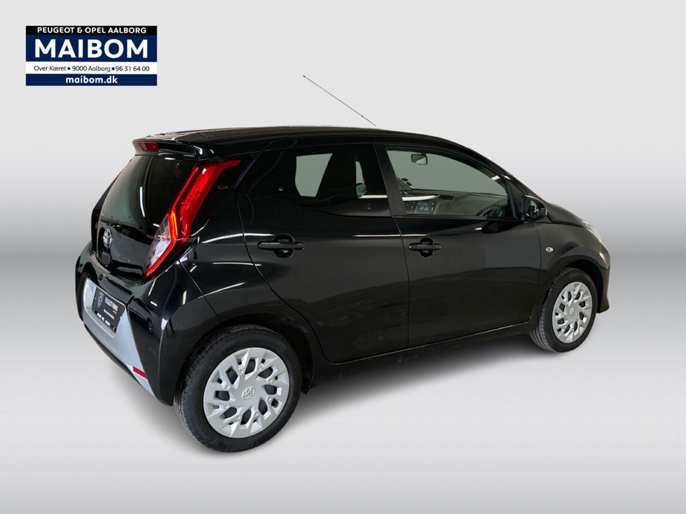 Toyota Aygo 1,0 VVT-i x-pression 5d