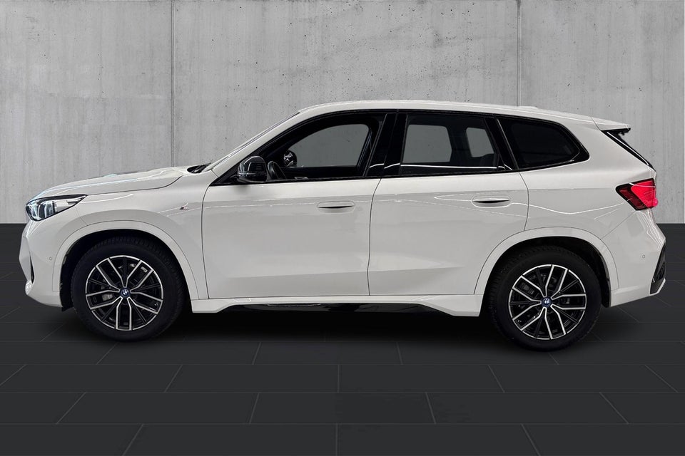 BMW iX1 eDrive20 M-Sport 5d