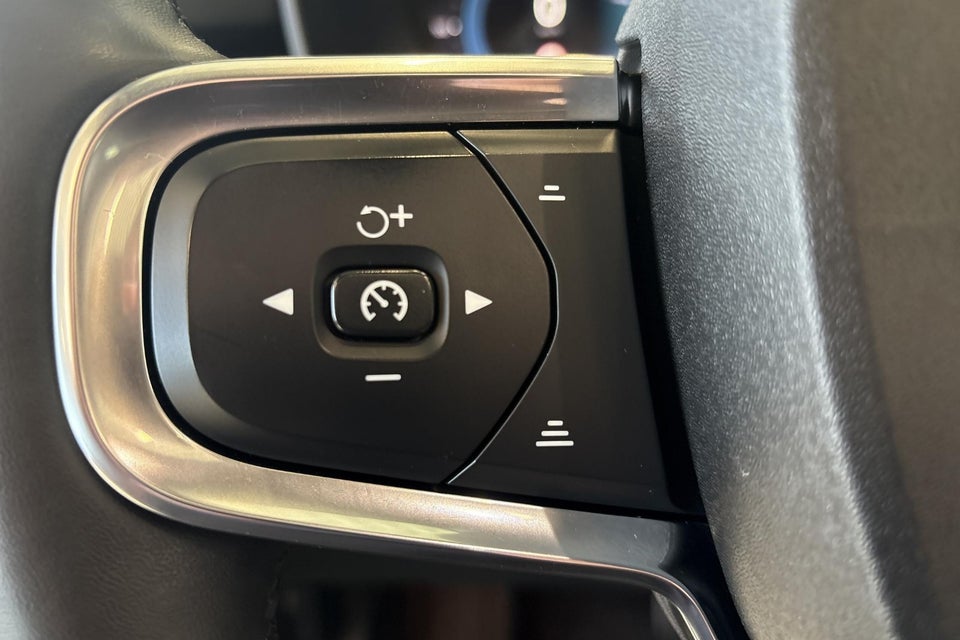 Volvo XC40 P6 ReCharge Ultimate 5d