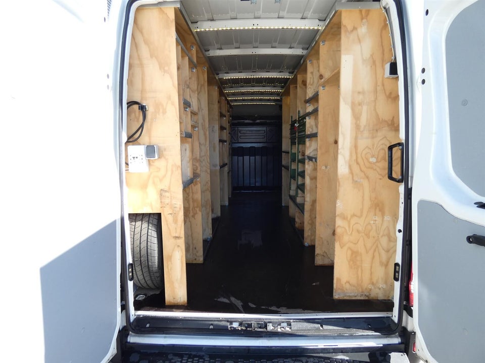Iveco Daily 3,0 35S18 18m³ Van AG8