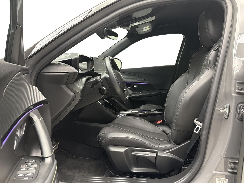 Peugeot e-2008 50 GT 5d