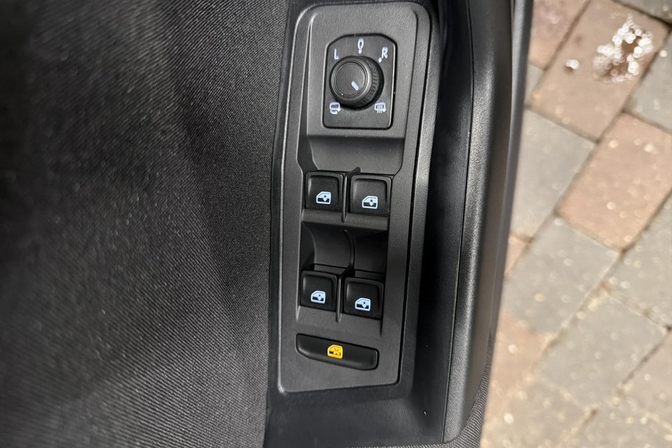 VW T-Roc 1,5 TSi 150 Life DSG 5d