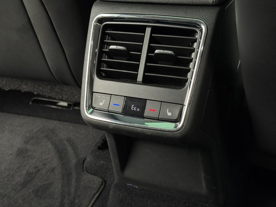 Skoda Enyaq 80 iV Loft 5d