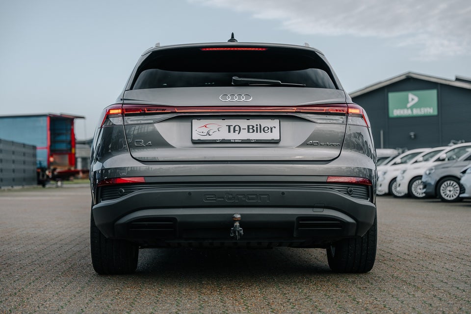 Audi Q4 e-tron 40 Advanced 5d