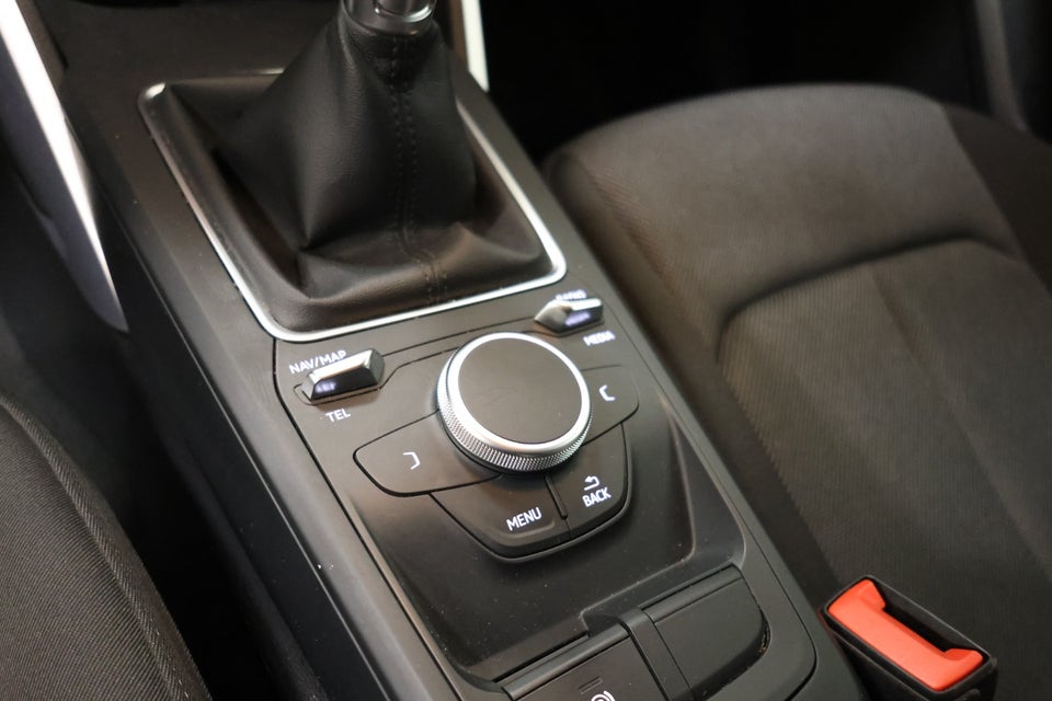 Audi Q2 1,6 TDi 116 Sport 5d