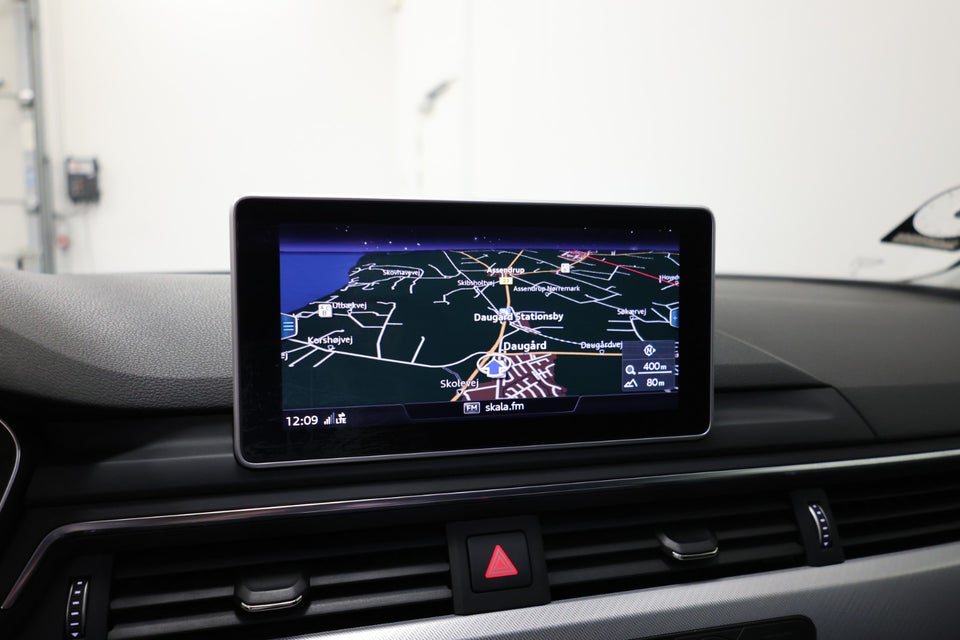 Audi A4 2,0 TDi 190 Avant S-tr. 5d