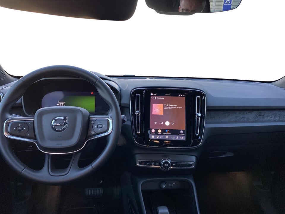 Volvo EX40 Extended Range Plus 5d