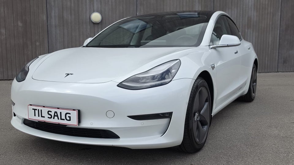 Tesla Model 3 Long Range AWD 4d