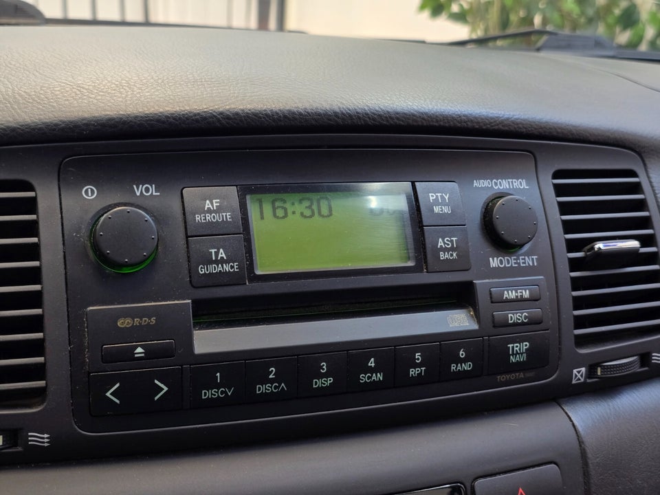 Toyota Corolla 1,6 Terra 5d