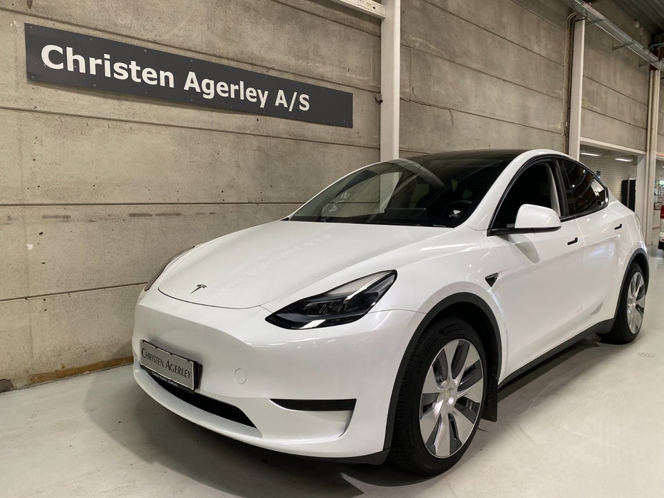 Tesla Model Y RWD 5d