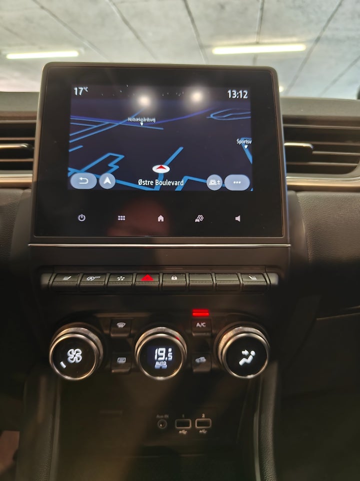 Renault Captur 1,0 TCe 100 Intens 5d