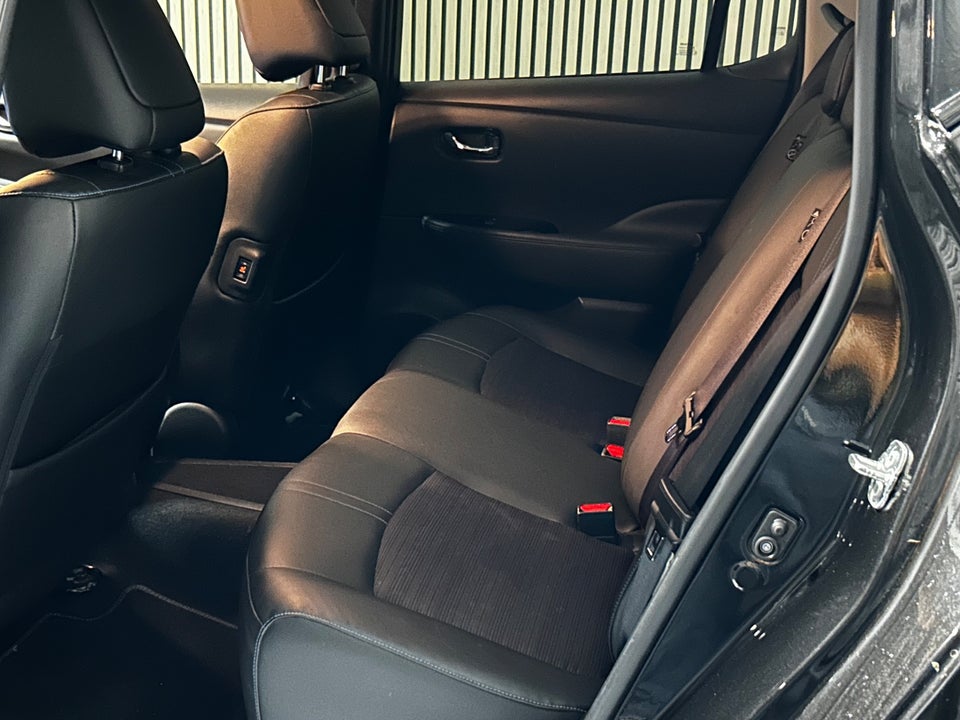 Nissan Leaf 40 Tekna 5d