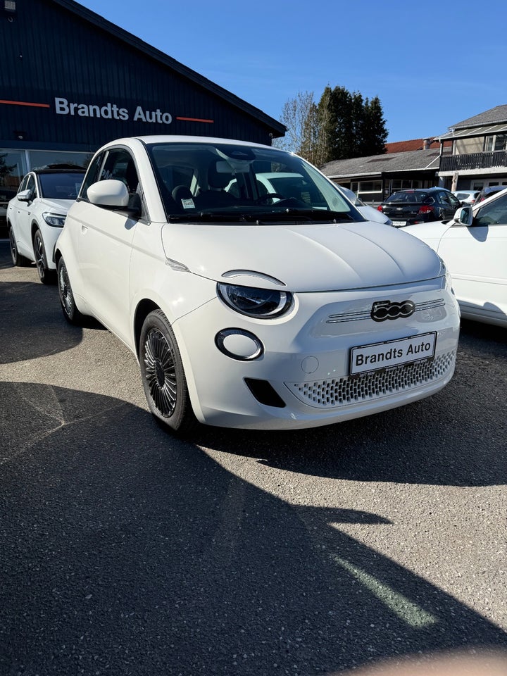 Fiat 500e 42 Icon 3d