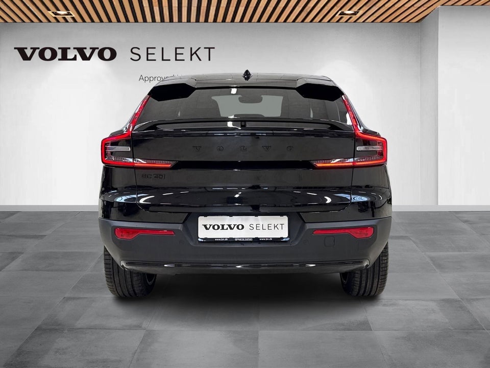 Volvo EC40 Extended Range Black Edition 5d