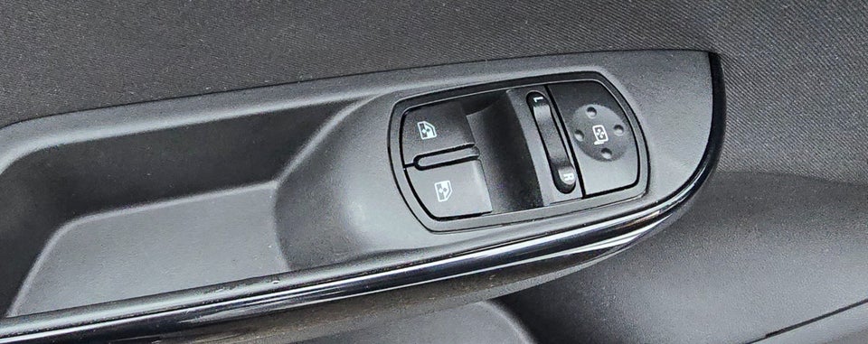 Opel Corsa 1,4 16V Enjoy aut. 3d