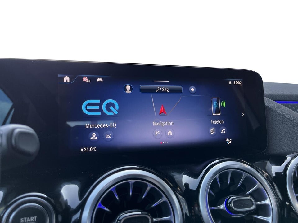 Mercedes EQA300 4Matic 5d