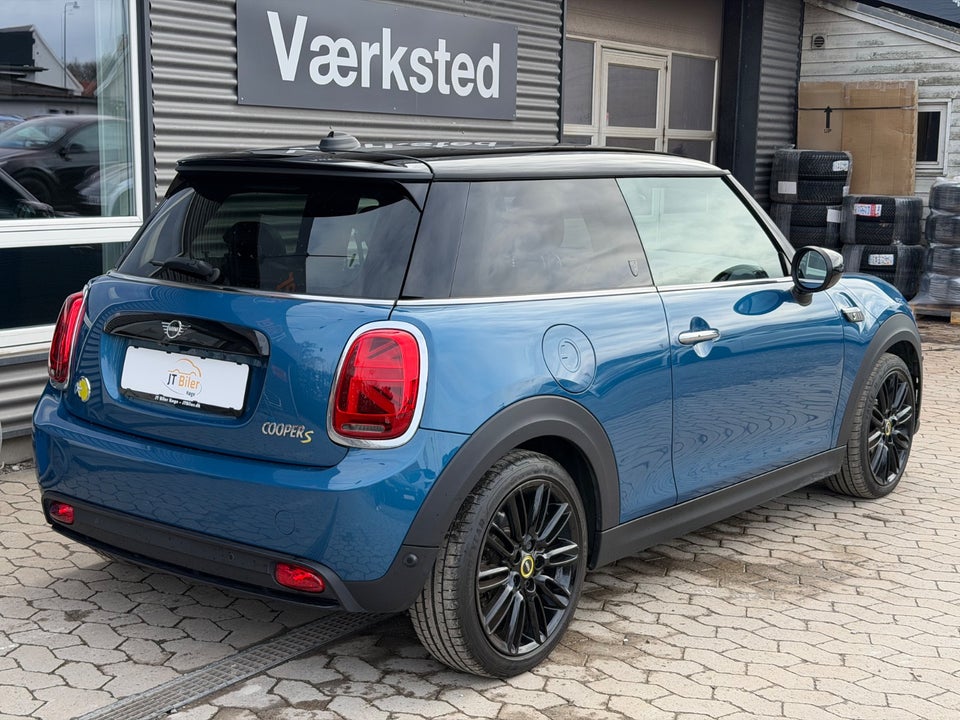 MINI Cooper SE Maximise 3d
