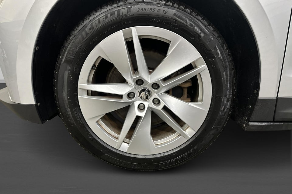 Skoda Enyaq 80 iV Lounge 5d