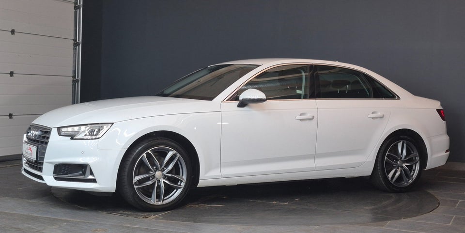 Audi A4 40 TFSi Sport S-tr. 4d
