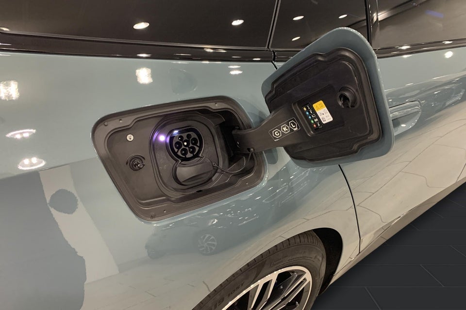 BMW i5 M60 Touring xDrive 5d